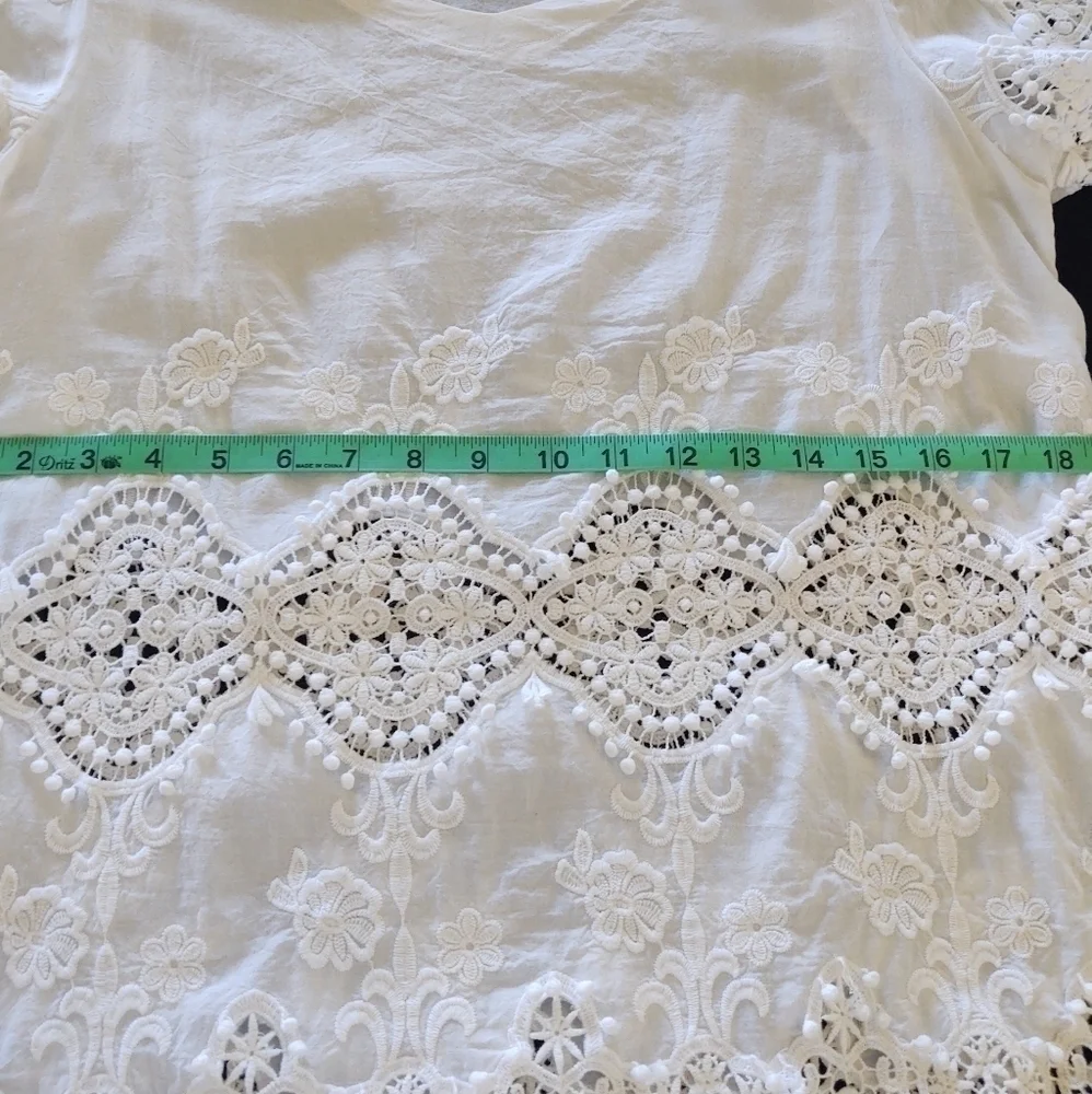 Beautiful white lace blouse - Picture 15 of 15